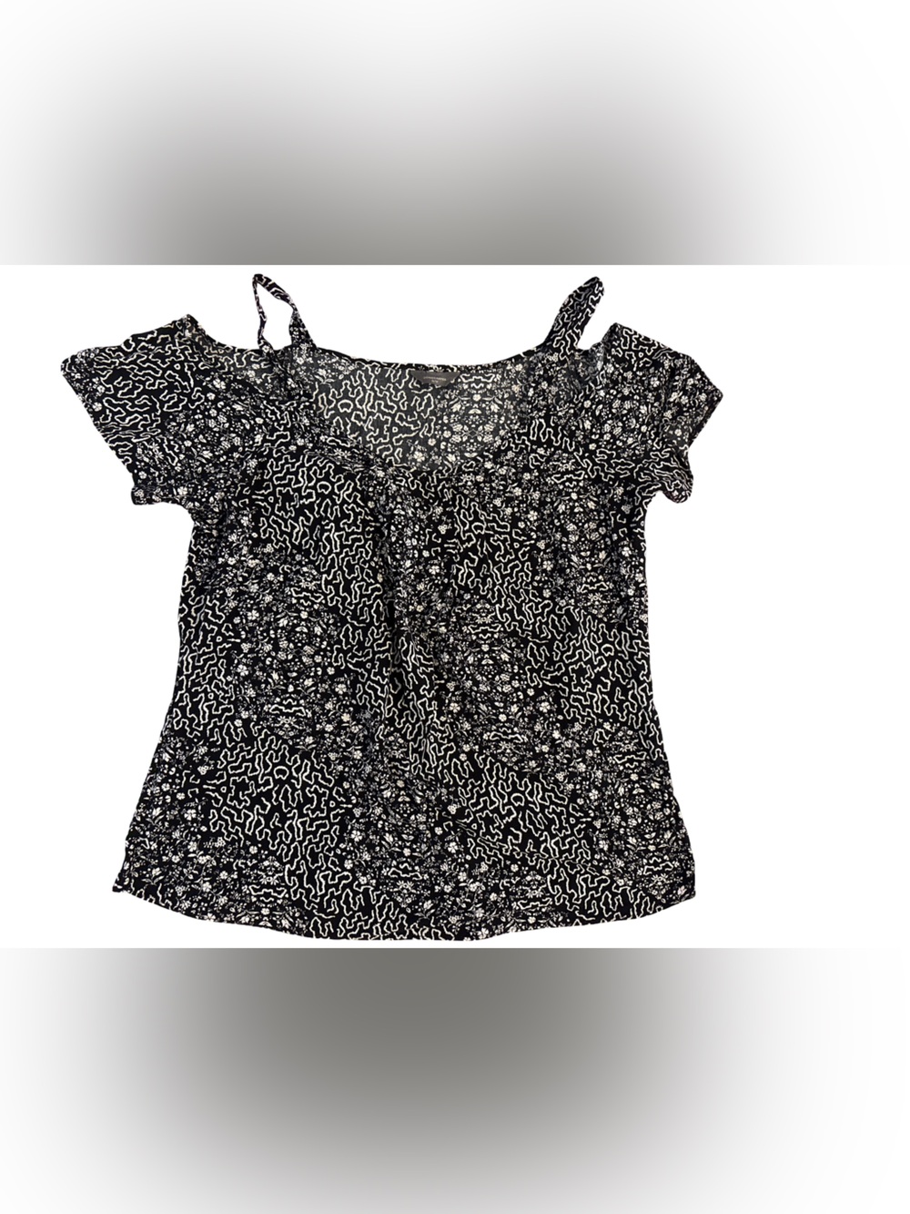 Denver Hayes Black and White Patterned Women's Top